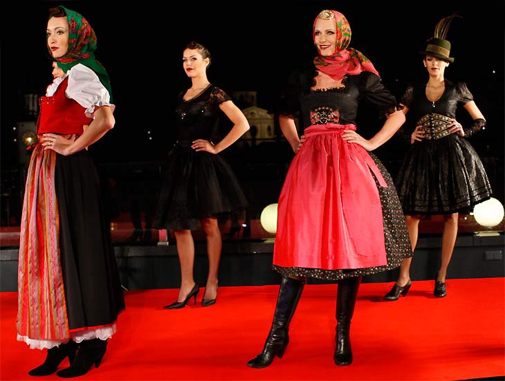 On 20th and 21st January 2008 the Austrian label Sportalm presented the new women's wear collection during the 'Tracht & Country Premiere 2009' in Salzburg, Austria.